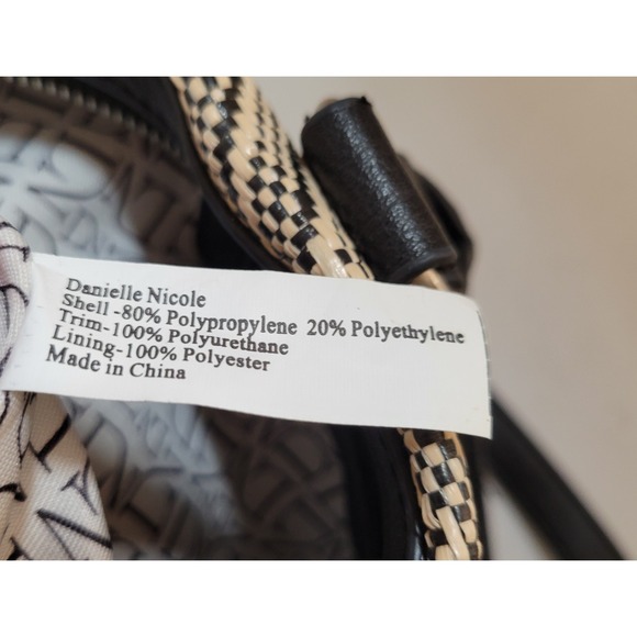 Danielle Nicole Handbag Purse Tote Crossbody Zip Close See Pics Flaw 0384‎ - Picture 8 of 9
